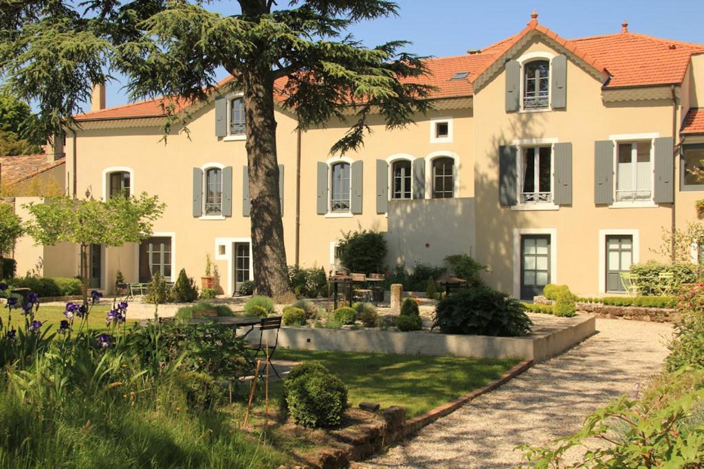La Villa Des Charmilles Vernoux-en-Vivarais Bagian luar foto